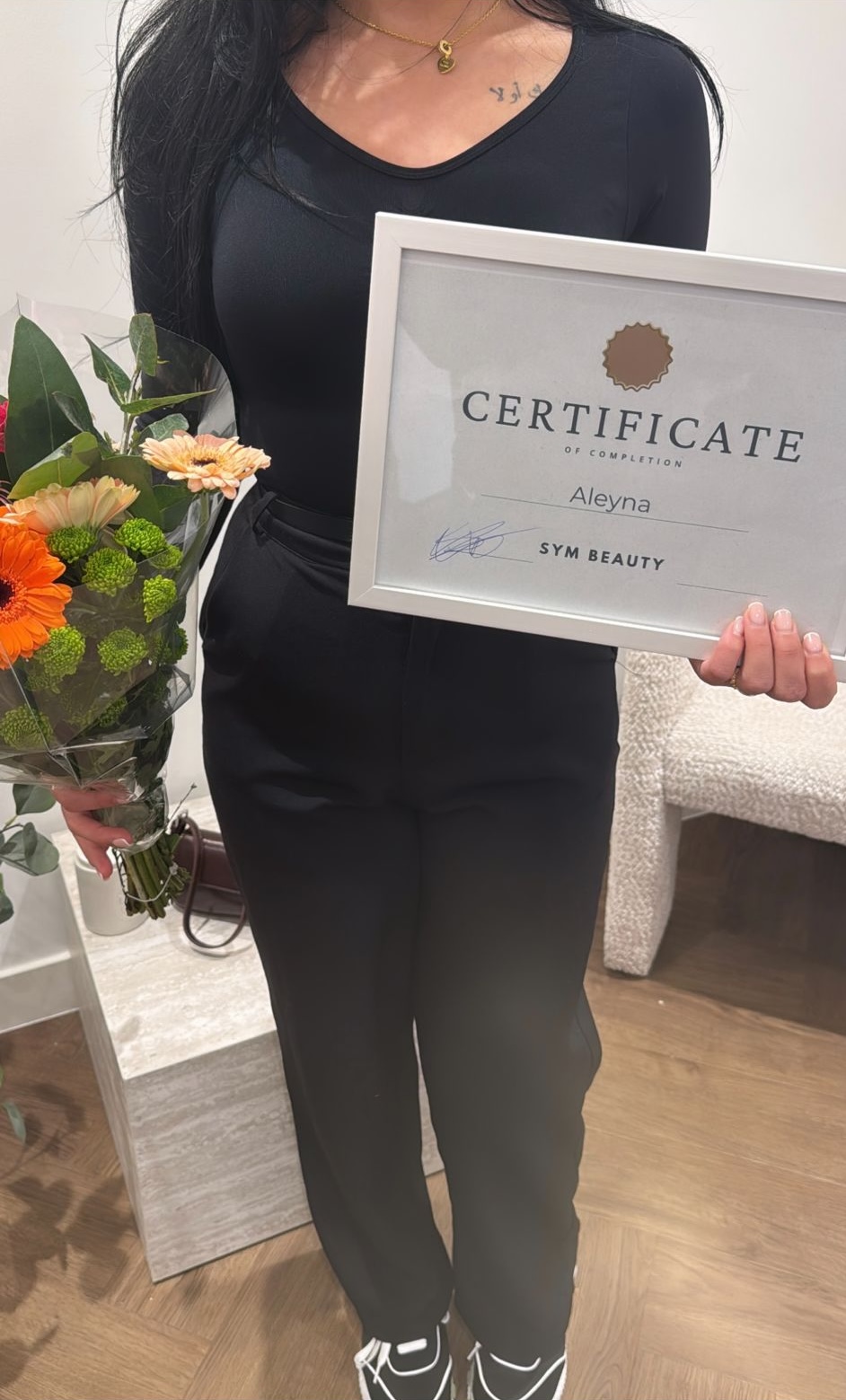 Cursist met certificaat SYM Beauty