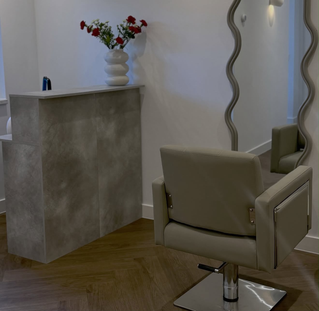 SYM Beauty salon interieur